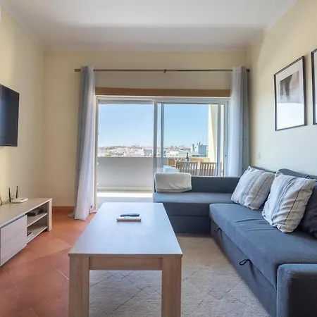1 Bedroom Large Balcony Oceanview & Bbq In Meia Apartament *